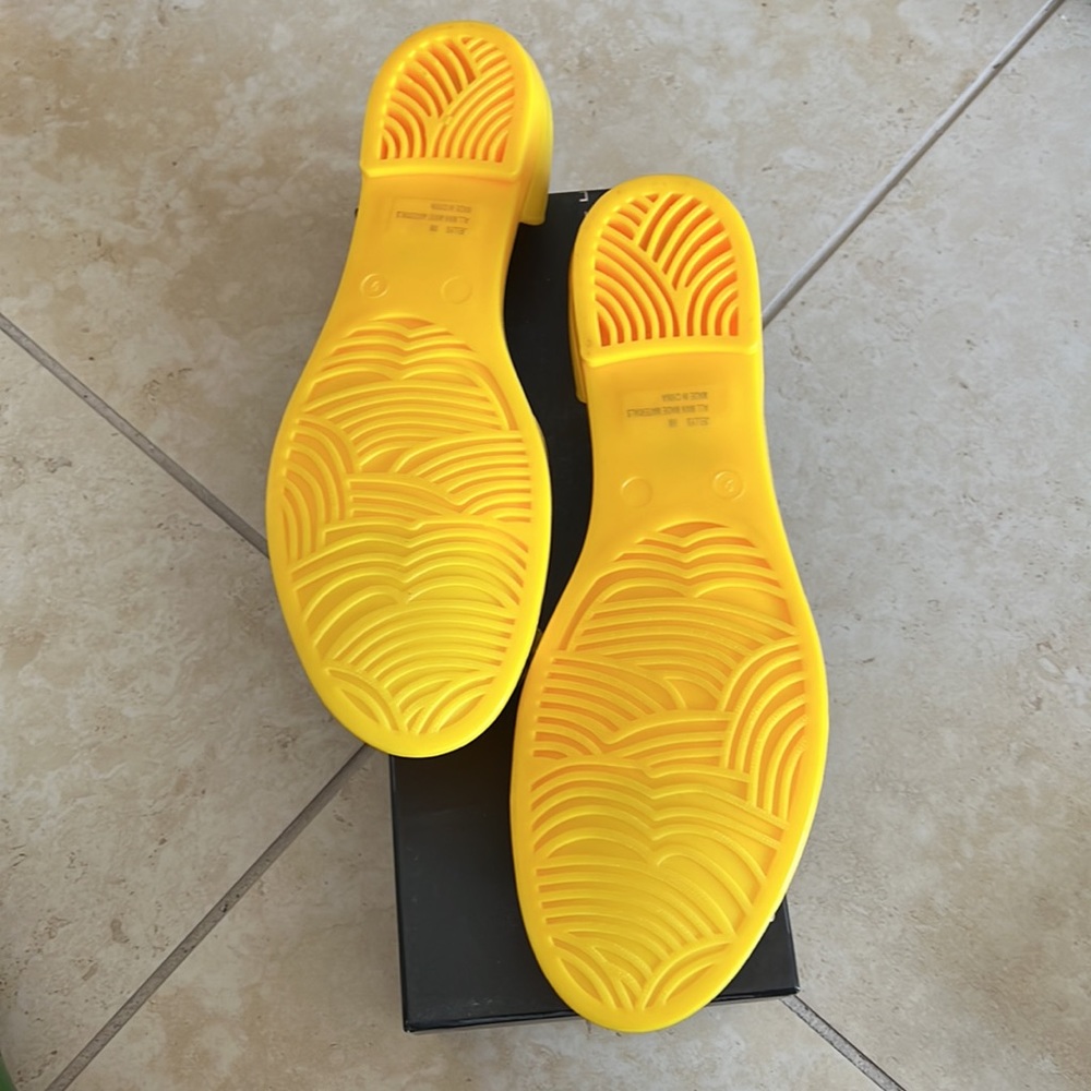 NEW Steven by Steve Madden. Size 9. Jellys Yellow - Picture 6 of 7